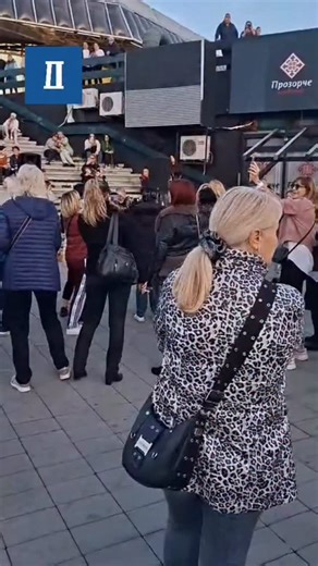 MILJACKA ODJEKUJE NOVIM SADOM Novosađane pogodila Bešlićeva najpoznatija pesma, svi kao jedan otpevali u čast pevaču! | Dnevnik