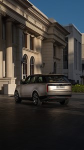 A silent grace. #RangeRover #Hybrid هدوء مهيمن. #رينج_روڤر 📸: Al Habtoor Palace Dubai | Al Tayer Motors Land Rover UAE