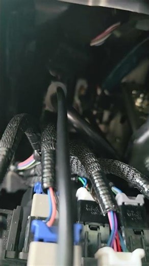 2025 Toyota Land Cruiser key programming location port