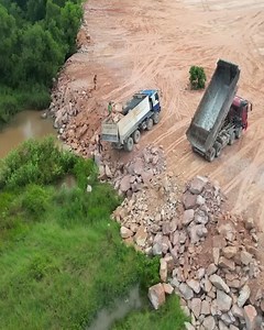 468K views · 2.2K reactions | Massive trucks nearly tip over due to poor driving skills – insane! | Excavator Bulldozer | Facebook