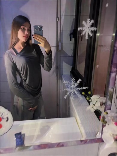 Irisss🎀 (@iirriiss.3)’s videos with original sound - Irisss🎀