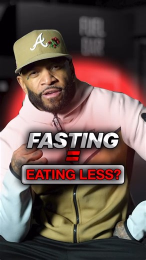 If fasting was just about eating less, it wouldn’t work. The real reason it works has nothing to do with willpower. Most people try intermittent fasting like a calorie trick. They skip meals, feel miserable, lose muscle, then blame their metabolism. That’s not fasting. That’s under eating with confidence. Real fasting works because of hormones, not hunger. Here are 3 secrets most people never understand. Secret 1, insulin is the gatekeeper Every time you eat, insulin rises. High insulin tells yo