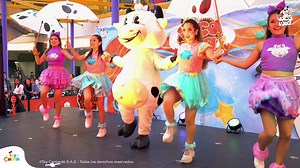 121K views · 1.5K reactions | ¡Familias! ¿Ya fueron a mi show en vivo? 朗 Si no han ido, los espero, esté sábado 29 de abril, a las 5:00 pm, en el centro comercial Plaza Imperial 拾 ¡Será mi último show en vivo en el mes de los niños! Vamos a pasar la tarde más divertida del mes ¡Celebremos juntos el día de los niños! 戮 ¡Que no pare la diversión!  | La Vaca Lola | Facebook