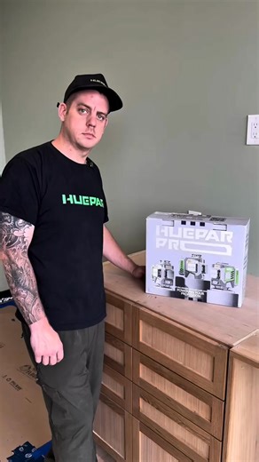 Huepar Pro 💚Powering Your Profession 🧰Huepar Pro ZK04CG High Accuracy Professional 4D Laser Level for Construction/Carpentry and More ✅High Accuracy ±2mm/10m ✅Smart Pendulum - Self-leveling Mode & Manual Mode; ✅Remote Control & Magnetic Bracket; ✅8000mAh Li-ion Battery - 8 hours of operating time with all four laser beams on; Shop Now👉https://bit.ly/4jdQWE4 | Huepar