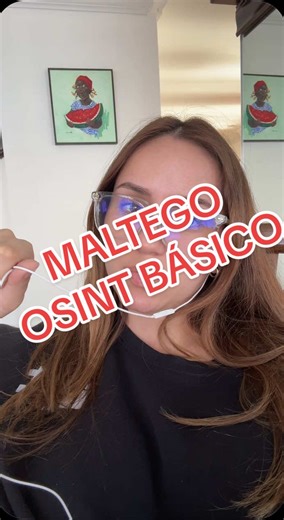 Te enseño #Maltego una herramienta de #OSINT para investigar tu #HuellaDigital 🌐🔐 Tu información ya está ahí afuera. La pregunta es si la conoces. Te enseño con un ejemplo muy básico👀 Déjame saber si quieres aprender más sobre #ciberseguridad 🛡️#cybertok