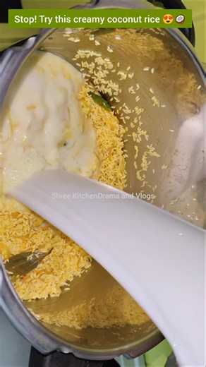 Coconut Milk Rice 🥥🍚 | Easy Creamy Rice Recipe | Quick South Indian Style#viralshort#recipe#shorts