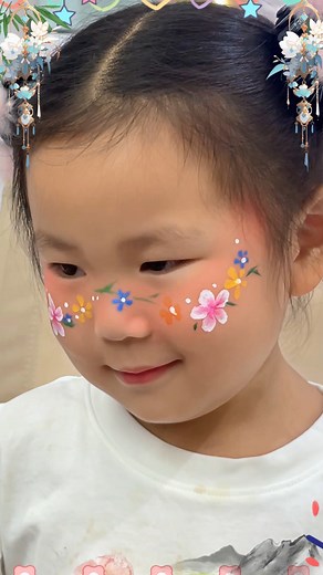 21K views · 355 reactions | Little flower face painting designs are...