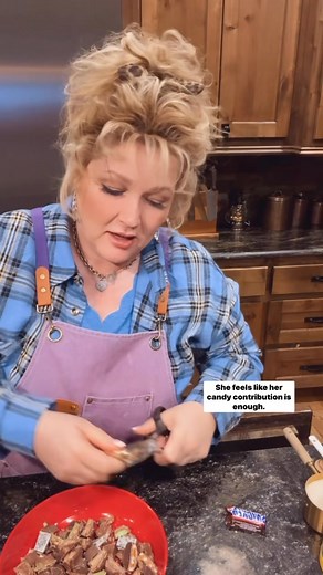 Monster Mash Cookies! 1 cup browned butter 1 cup sugar 1 cup brown sugar 2 eggs 1 tsp vanilla 1 tsp baking soda 1 tsp baking powder 2 TBS cornstarch 1/2 cup sourdough discard. If you don't have sourdough discard, just omit but reduce flour by 1/4 cup. 2 3/4 cups all purpose flour 2 cups chopped up Halloween candy Mix together eggs, sugar, brown sugar, brown butter, vanilla, and sourdough discard. Add the rest of all dry ingredients and mix well. Then mix in candy. Scoop onto a baking sheet and a