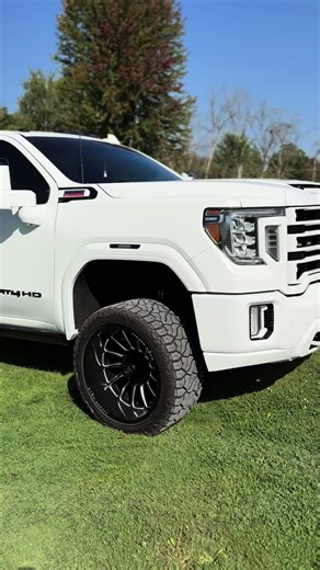 Exploring GMC Trucks: Features and Community Insights