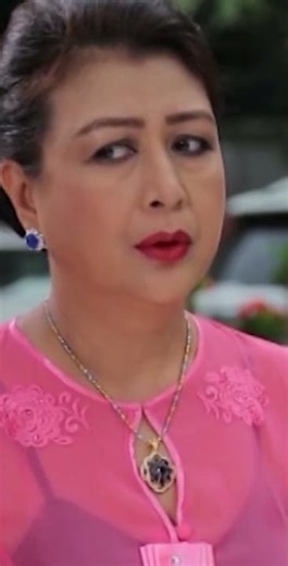 အဖွားကိုထိရင် မြေးနဲ့ငြိသွားမယ်...