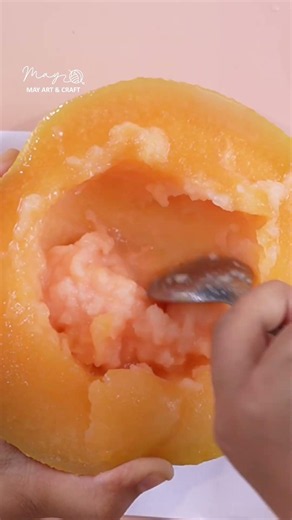 Sau lần thất bại với kem xoài thì May thử ngay cách làm kem dưa hấu mới này. Liệu có thành công?