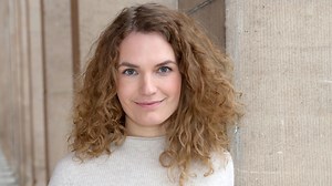 Ihre Storyline geht unter die Haut: Neue GZSZ-Rolle! Christina Arends ist Claras Adoptivmutter