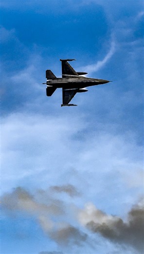 Aviano F16 up and over cad west on they’re 2ns pass F16 Fighting Falcon Callsign: REBEL 11 REG: N/A 3/10/2024 | LFA7 The Mach Loop