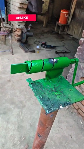 This Machine Makes Chain Link Fences FAST! 🔗⚡ #shorts”