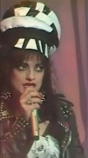 NINA HAGEN sings "ICH BIN EIN BERLINER" on TV 1988 #ninahagen #rock #punk #newwave