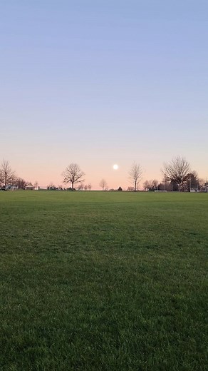 59K views · 558 reactions | Then the sun explodes into black hole view from Earth | InsanePatient2 | Facebook