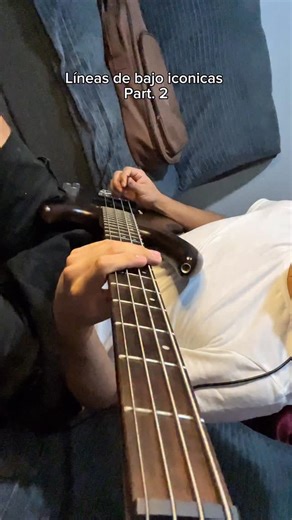 Damián Mendoza on Instagram: "- - - - - - - - - - #bajoelectrico #basscover #bassist #bass #rock #tablatura #bassplayer #tameimpala #thelessiknowthebetter"