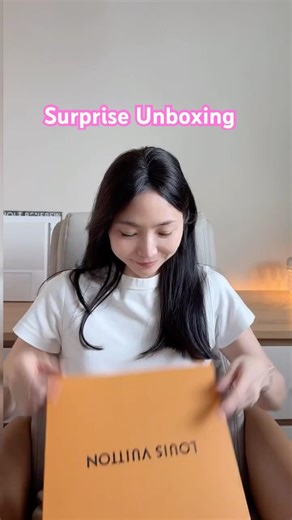 Different Kind of New LV Bag - unboxing (ASMR)
