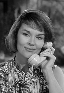 Perry Mason S05:E29 - The Case of the Promoter's Pillbox