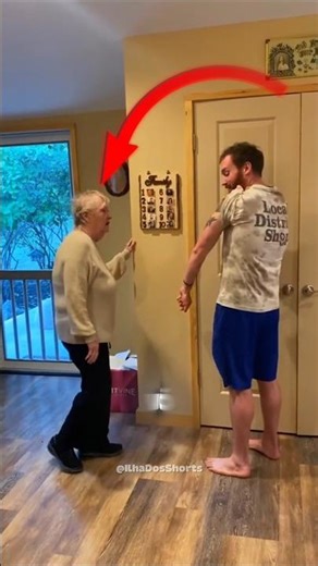 THIS GRANDMA IS VERY FUNNY! #curiosities #shorts #viral