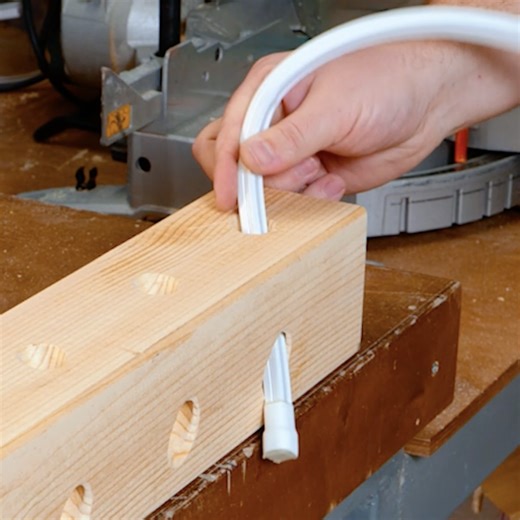 Modern wooden spiral LED light lamp💡 | 5-Minute Crafts Family