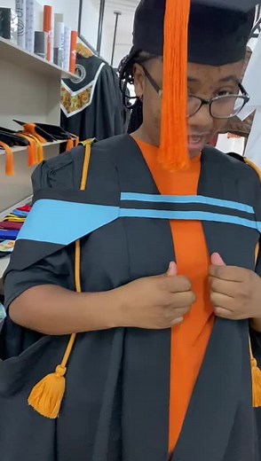 Gowns for Graduation: Celebrating Your Achievements