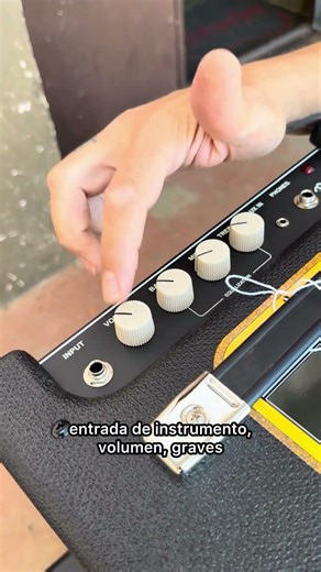 Amplificador Fender Rumble 15 V3 15w CD in 1 x 8" sku:24203 consultas w-app 9-11-5257-0001 #famusic