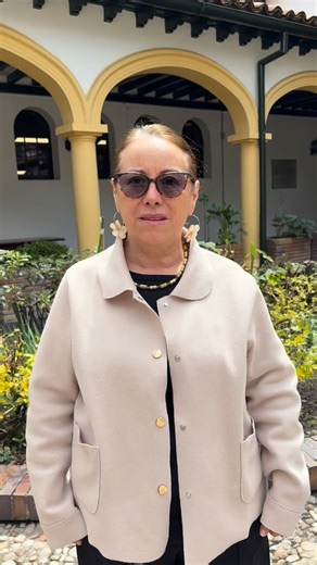 Las largas filas, la falta de mesas y la desorganización en varios puestos de votación en el país son inadmisibles. Miles de ciudadanos del Pacto Histórico quieren ejercer su derecho y no encuentran garantías suficientes para hacerlo. Exigimos a @Registraduria, @PGN_COL, @DefensoriaCol y @CNE_COLOMBIA actuar de inmediato para garantizar una jornada transparente, ágil y sin obstáculos. Si eres testigo de acciones irregulares en la jornada electoral de hoy puede denunciar en Pilas con el Voto: 🌐 