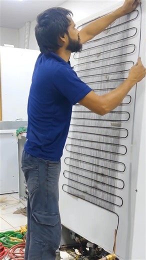 👉 compressor and Condensar changing and gas charging refrigerator #actechnicianstar7 #Refrigerator #mechanic #fridge #minivlog #copper #compressor | M R Raj