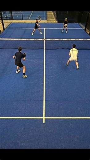 Padel Tip: Hit a good chiquita… then CLOSE the net. Middle was wide open 🎯 #padel #padeltips