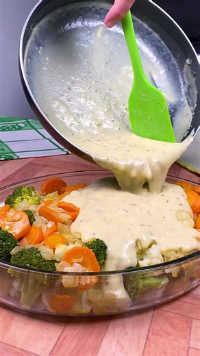 Broccoli and cauliflower like you’ve never tasted before, this is next level delicious #broccoli #recipe #food #cook #delicious