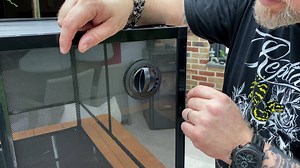 12K views · 249 reactions | Comme promis, voici la vidéo du montage de nos nouveaux terrariums Reptizoo disponibles sur www.reptilis.com ! Montage facile, pas besoin d'outils, et le tout en environ 10 min ! https://www.reptilis.com/terrarium-en-verre-demontable-avec-cuve-etanche-reptizoo-c2x31249018 | Reptilis | Facebook