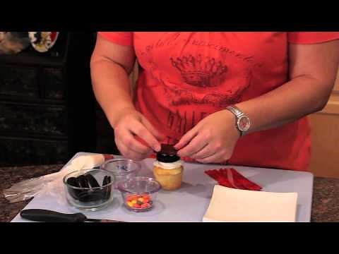 How to Make Graduation Caps for Cupcakes : Cupcake Decorating