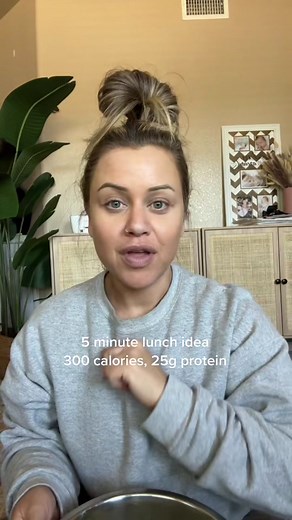 300-Calorie Blackened Chicken Lunch with Chick-fil-A Sauce