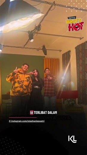 Stephanie Poetri kembali mencuri perhatian saat mudik ke Indonesia.