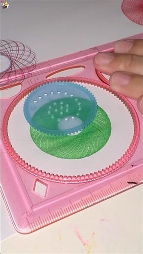 Easy Circle Pattern Art 🌀🟢 | Satisfying Spirograph Drawing #shorts