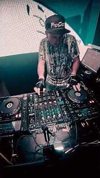 🎧 Eminem & Nate Dogg - Shake That | Live DJ Mashup 🔊