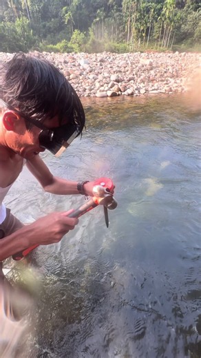 Gold Discovery at Lobang Batu: Rich Quartz Vein Find