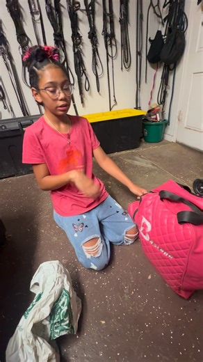 Stay safe out there. It’s spooky season. Don’t explode people. But really you won’t explode you’ll just blow up! Would you wear one? #Blowup #explode #safetyvest #equestriansafetyvest #horsegirl #safetyfirst #balloonanimal #co2 | Aryanna in Stride | Facebook