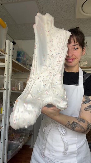 Design your dream HALLOWEEN themed slime in the comments and I’ll try to recreate a few! 👋🏻🎃 I restocked my shop and my online store today 🥹 go to mushslime.com to have a look! Also pssst… email us if you’d like to join for a slime party or event 🤭🎈#asmr #slime #capetown #southafrica #fyp