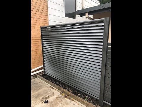How to install a louvre slat scene Colorbond fence