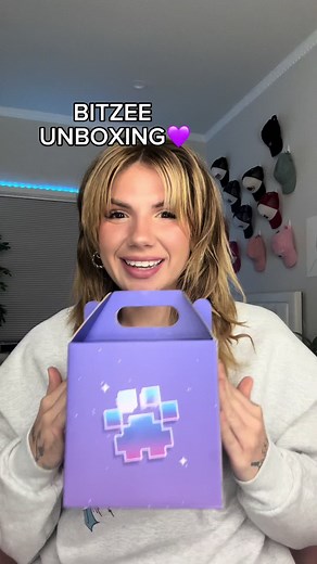 I love my Bitzee pet!! 💜 My favorite thing to relax and have some fun ✨ link in my bio! @Bitzee @spin master #Bitzee #WorldOfBitzee #ad