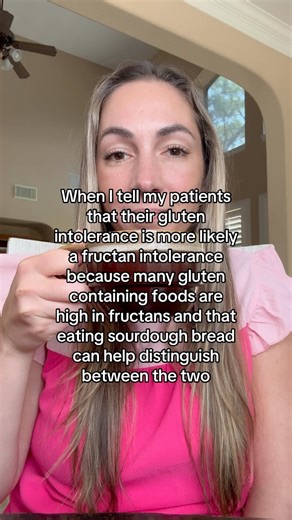 What you think is a gluten intolerance might actually be a fructan intolerance 🤔 👉🏼Many gluten-containing foods are high in fructans, which can cause similar digestive issues. Trying sourdough bread might help you tell the difference! 🍞 Drop your thoughts in the comments 👉🏼 can you relate? #gluten #glutenfreebread #lowfodmap #sourdoughbread #guthealth #bloating #bloatingrelief #glutenintolerant #glutenfreelifestyles | Healthy Healing Functional Medicine