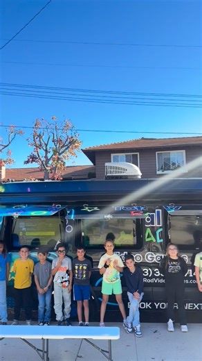 Game Truck Party in Woodland Hills! 🎉 Non-stop gaming, huge screens, and kids having an absolute blast from start to finish! This mobile video game truck party brought the fun straight to the neighborhood, and the controllers didn’t stop moving once 😄🔥 Perfect for birthday parties, backyard events, school celebrations, and community events — we bring the games, the setup, and the hype. You just enjoy the party. 📍 Woodland Hills, CA 🎮 PS5 • Xbox • Nintendo Switch 👾 Fully hosted • All ages B