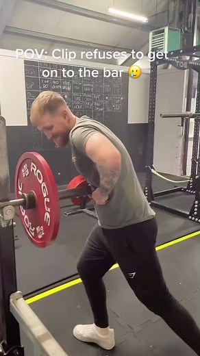 A workout in itself 😐 #GymTok #FitTok #gymhumour #relatable #bodybuilding #gymmeme #powerlifting