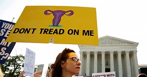 Supreme Court strikes down Texas abortion law