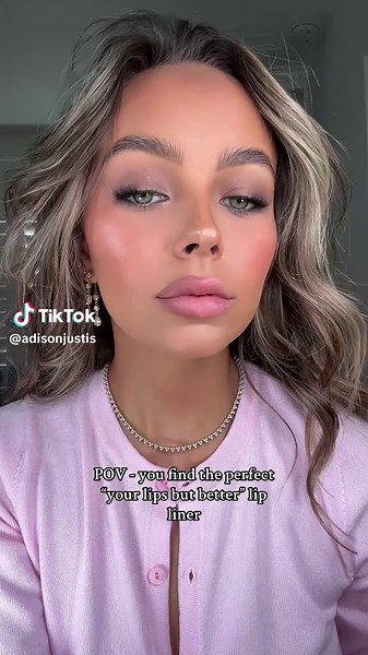 Victoria Beckham's Must-Have Lip Liner Review