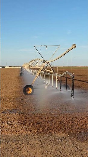How Circular Water Distribution Systems Work 🚜💦