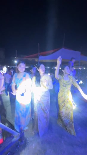 girls rock🧨 #disco #reels #dance #explorepage | Makey Vlogs