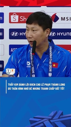 Thầy Kim hết lời khen Thành Long sau màn trình diễn ấn tượng tại Indonesia